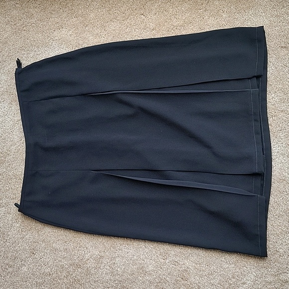Luisa Spagnoli Dresses & Skirts - Luisa Spagnoli Black Mid Length Skirt